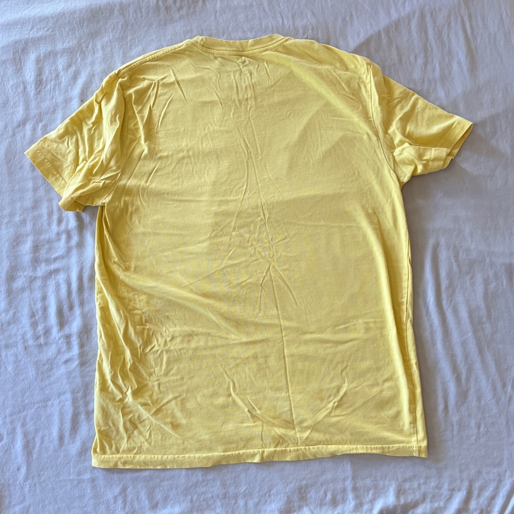 Yellow t-shirt - Picture 2 of 2
